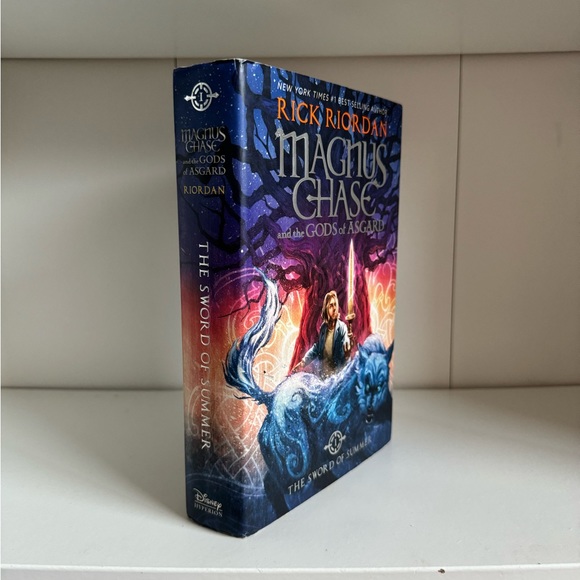 Magnus Chase and the Gods of Asgard by Rick Riordan - Picture 1 of 2